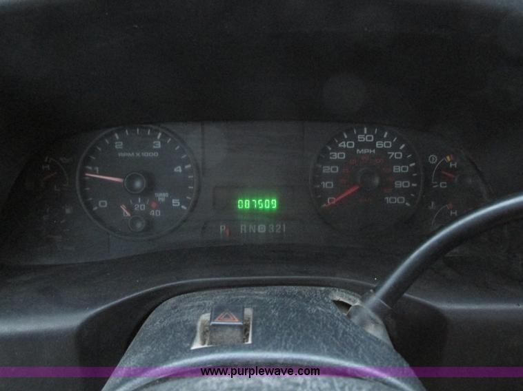 image for item G9181 2005 Ford F550 service truck