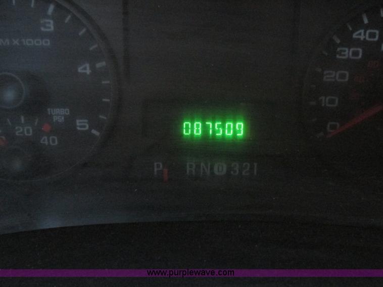 image for item G9181 2005 Ford F550 service truck