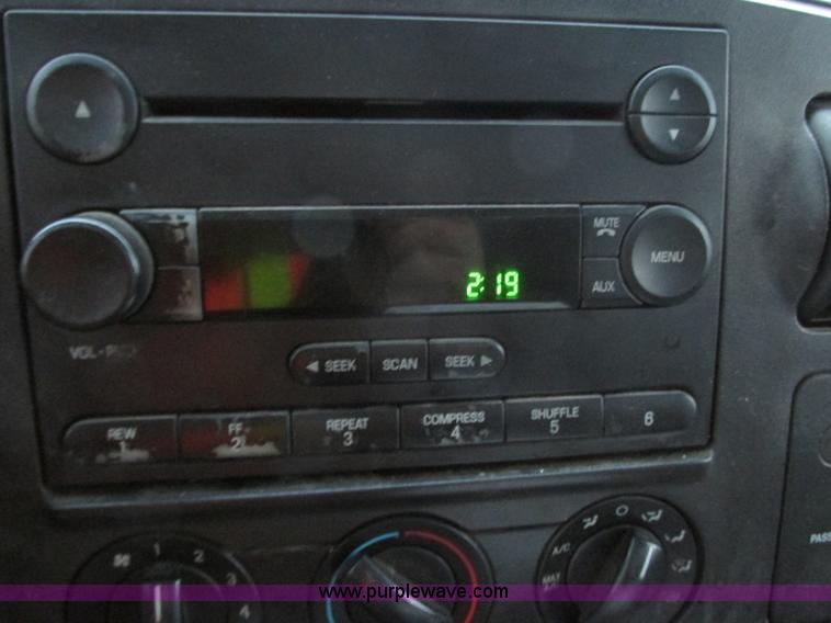 image for item G9181 2005 Ford F550 service truck