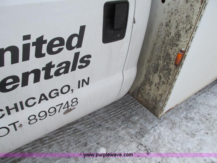 image for item G9181 2005 Ford F550 service truck