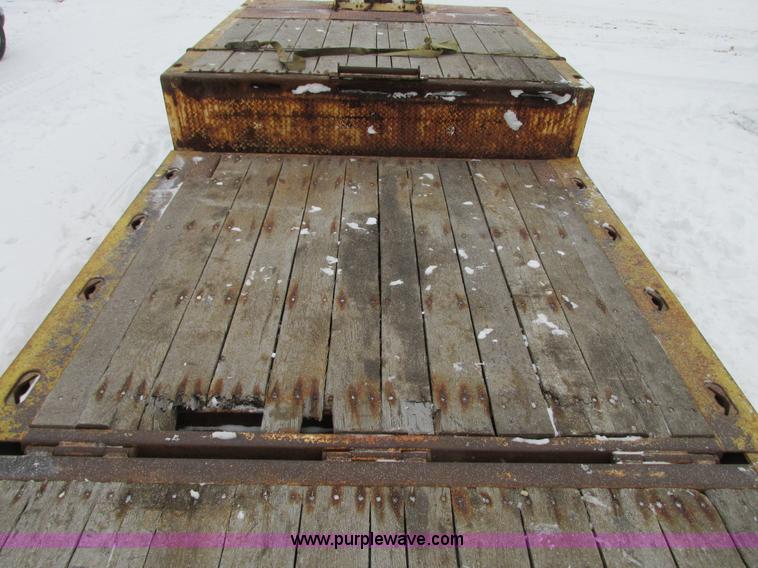 image for item G9184 2007 Trail-Eze TE80HT heavy duty trailer