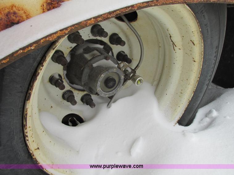 image for item G9184 2007 Trail-Eze TE80HT heavy duty trailer