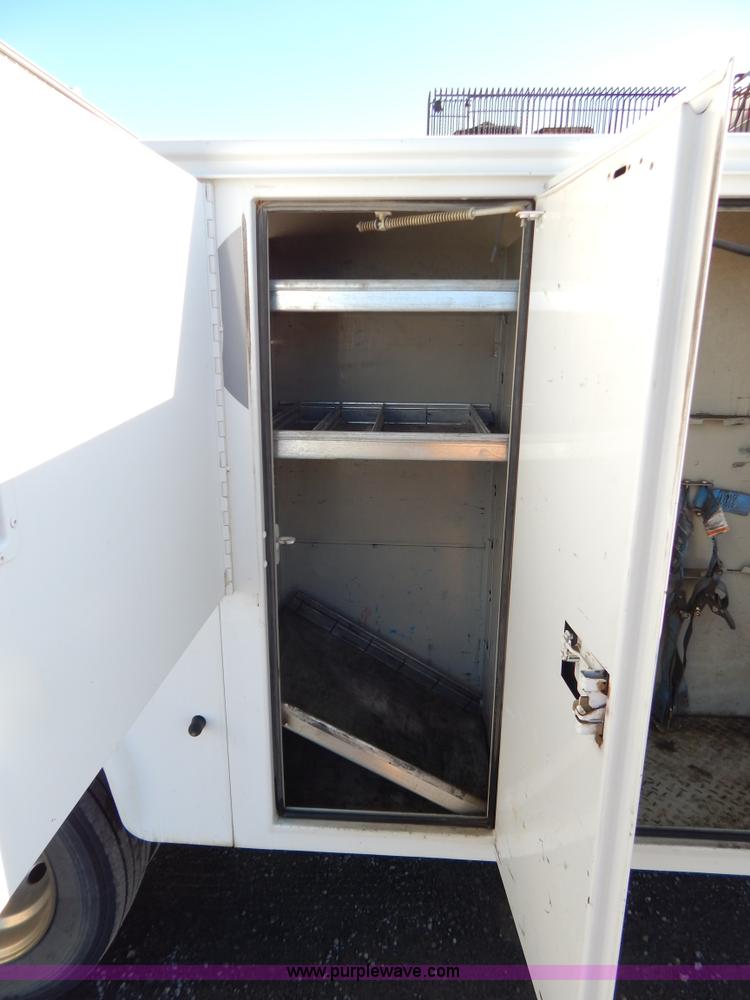 image for item H3885 2004 Ford F550 utility truck