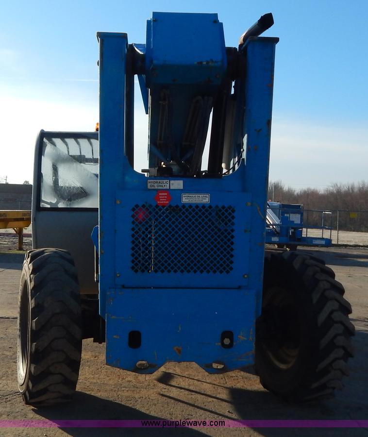 image for item H3886 2007 Genie GTH-1056 telehandler