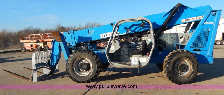 image for item H3886 2007 Genie GTH-1056 telehandler