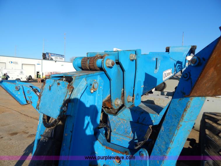 image for item H3886 2007 Genie GTH-1056 telehandler