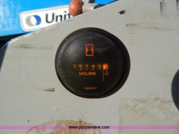 image for item H3886 2007 Genie GTH-1056 telehandler