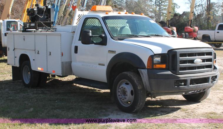 image for item H8286 2007 Ford F550 Super Duty XL service truck