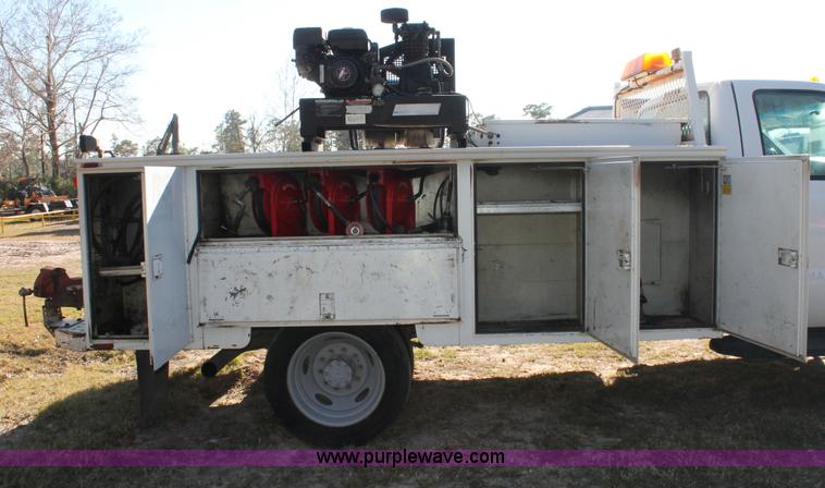 image for item H8286 2007 Ford F550 Super Duty XL service truck