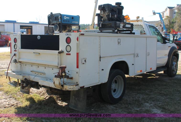 image for item H8286 2007 Ford F550 Super Duty XL service truck