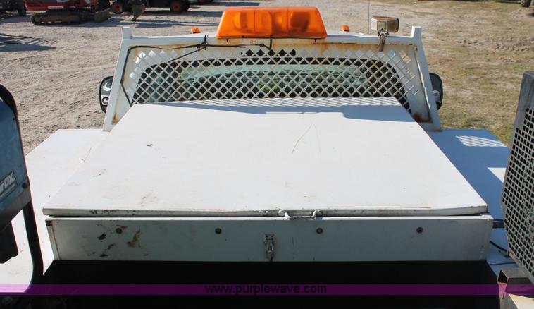 image for item H8286 2007 Ford F550 Super Duty XL service truck