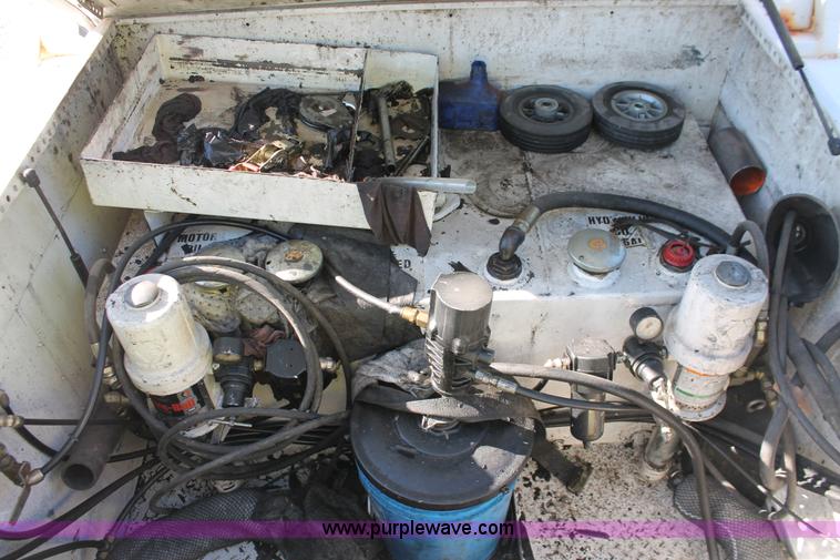 image for item H8286 2007 Ford F550 Super Duty XL service truck