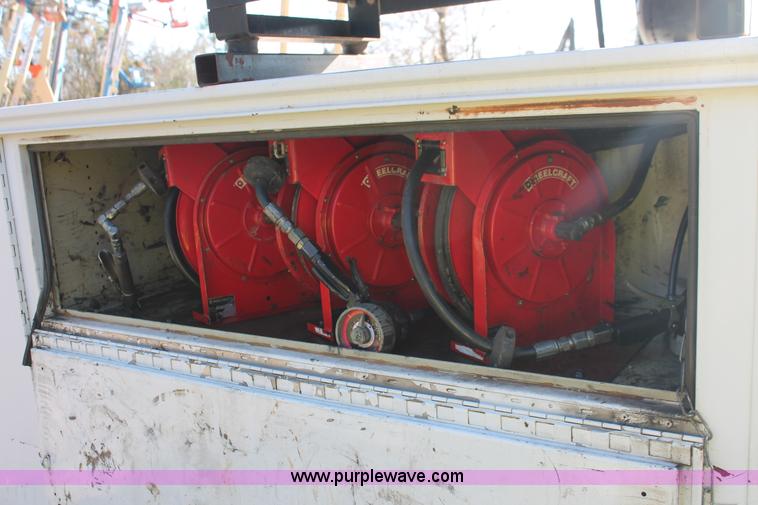 image for item H8286 2007 Ford F550 Super Duty XL service truck