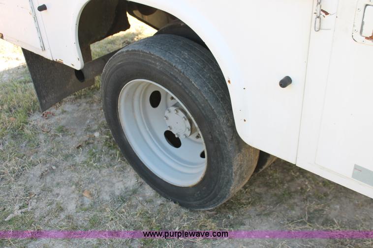 image for item H8286 2007 Ford F550 Super Duty XL service truck