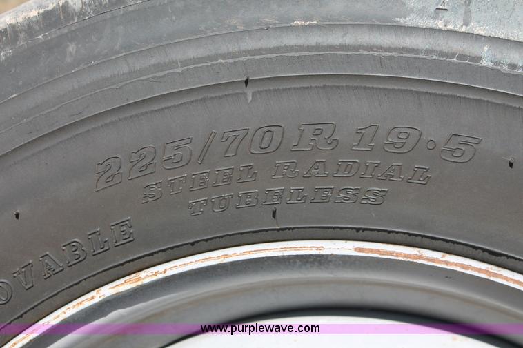 image for item H8286 2007 Ford F550 Super Duty XL service truck