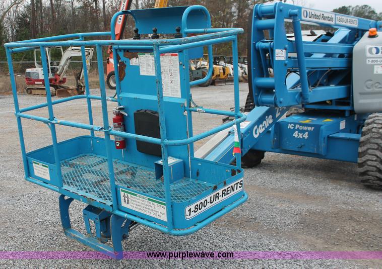 image for item H8305 2003 Genie Z45/25 articulating boom lift