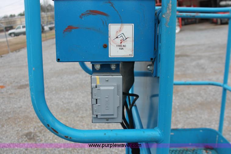 image for item H8305 2003 Genie Z45/25 articulating boom lift