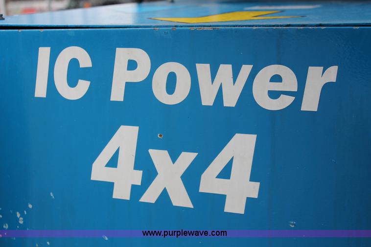 image for item H8305 2003 Genie Z45/25 articulating boom lift