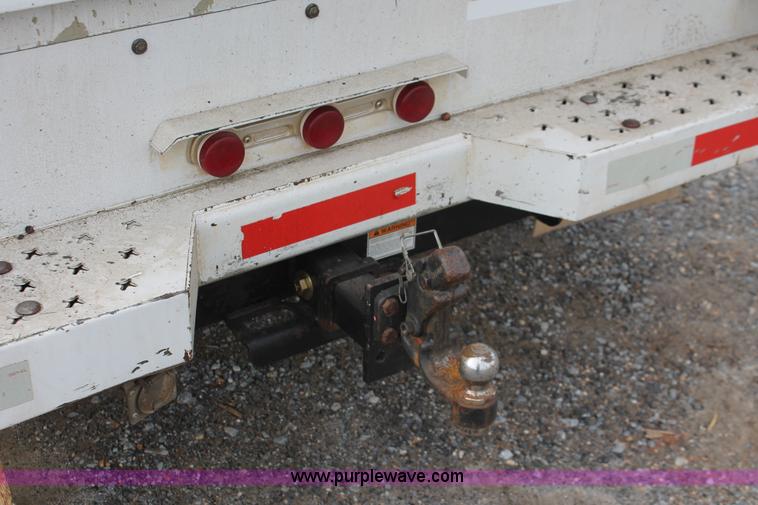 image for item H8306 2006 Ford F350 Super Duty XL service truck