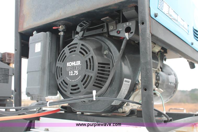 image for item H8306 2006 Ford F350 Super Duty XL service truck