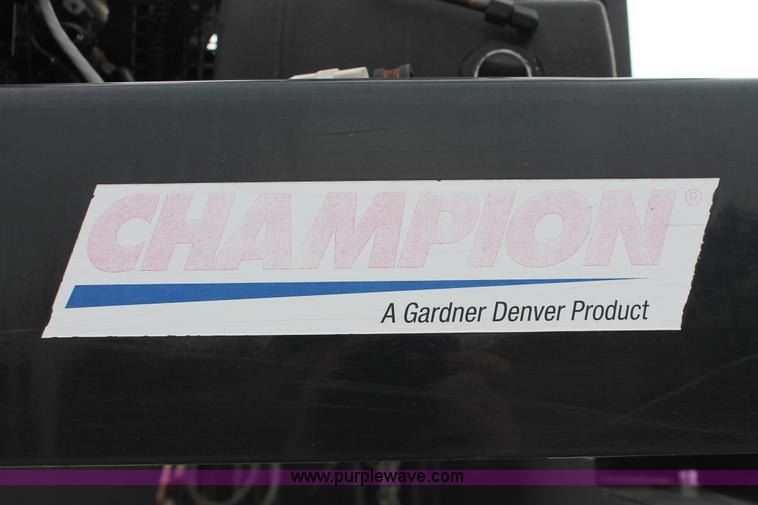 image for item H8306 2006 Ford F350 Super Duty XL service truck