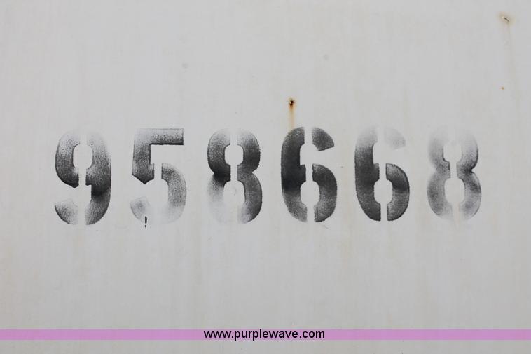 image for item H8307 1999 International 4700 water truck