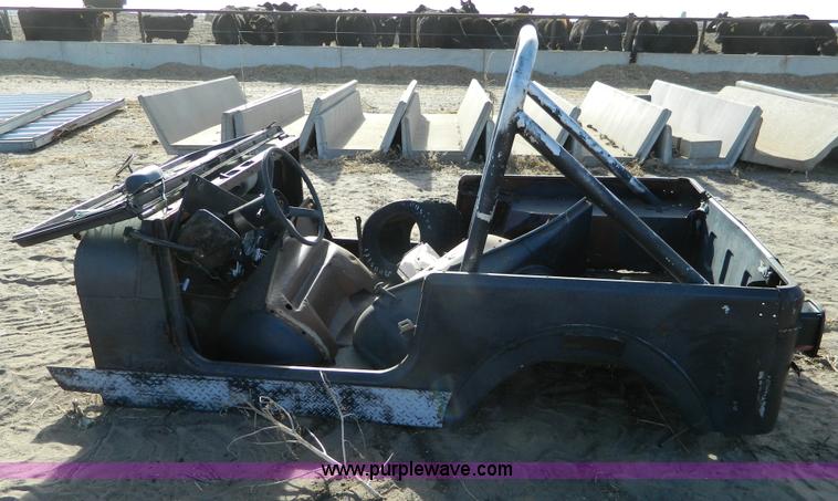 image for item AD9936 Willy Jeep body and components