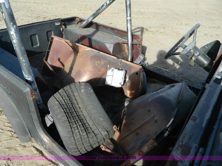 image for item AD9936 Willy Jeep body and components