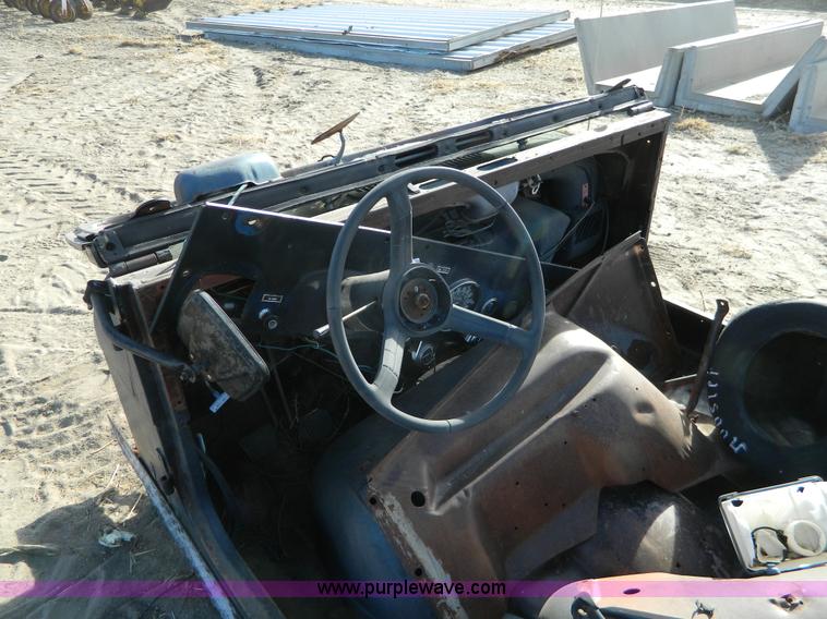 image for item AD9936 Willy Jeep body and components