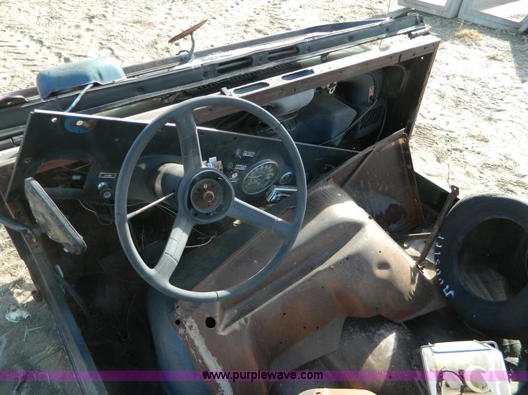 image for item AD9936 Willy Jeep body and components