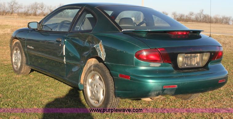 image for item AE9086 1999 Pontiac Sunfire SE