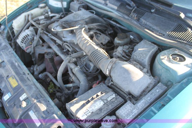 image for item AE9086 1999 Pontiac Sunfire SE