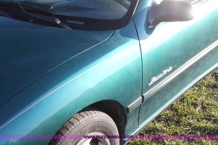 image for item AE9086 1999 Pontiac Sunfire SE