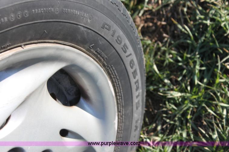 image for item AE9086 1999 Pontiac Sunfire SE