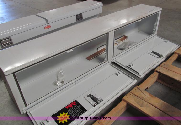 image for item AR9032 RKI truck toolbox