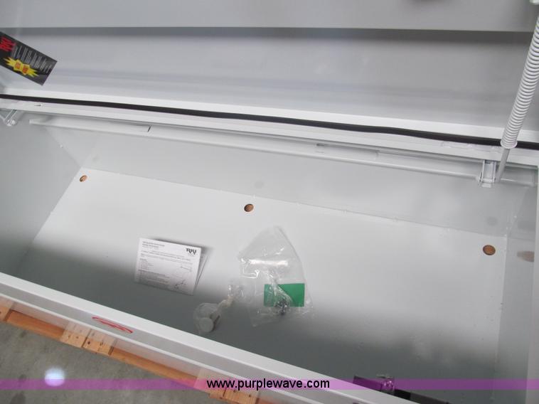 image for item AR9033 RKI truck toolbox