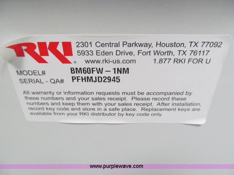 image for item AR9033 RKI truck toolbox