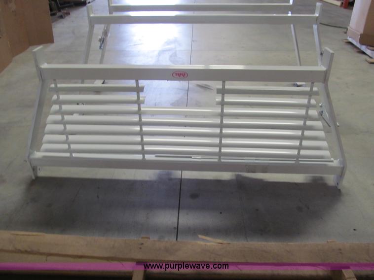 image for item AR9037 Assorted automotive equipment