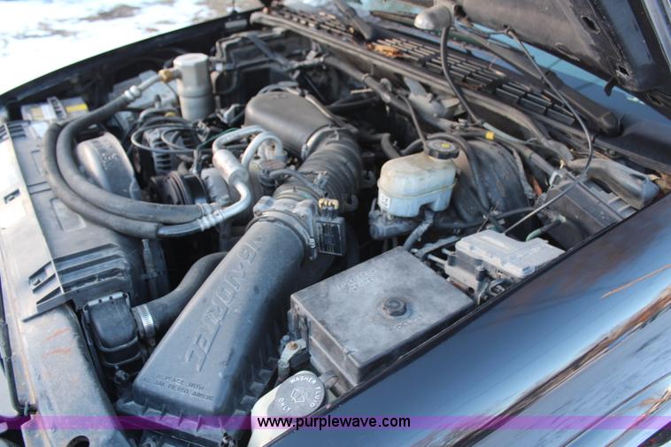 image for item AU9805 2001 Chevrolet Blazer SUV