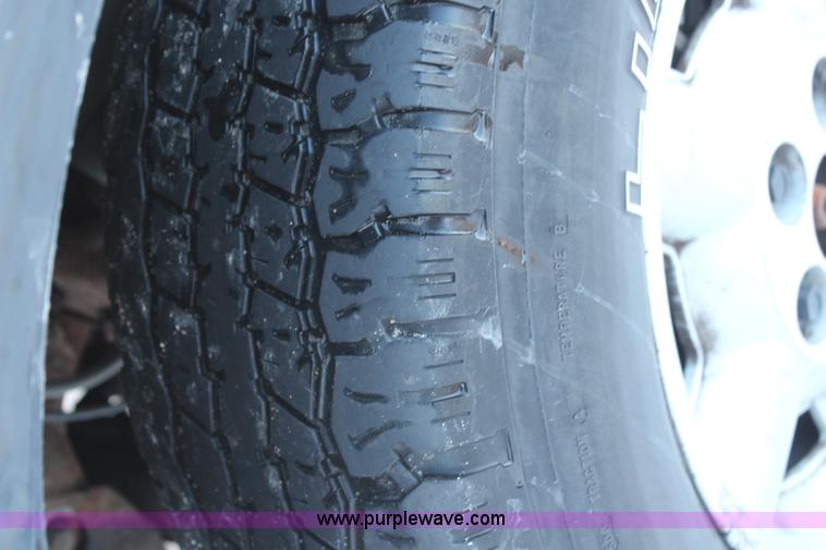 image for item AU9805 2001 Chevrolet Blazer SUV