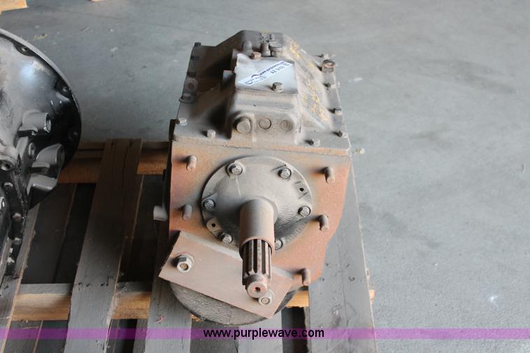 image for item AZ9455 Spicer 6852G rebuilt transmission