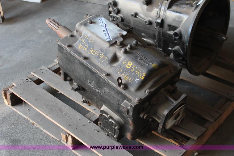 image for item AZ9455 Spicer 6852G rebuilt transmission