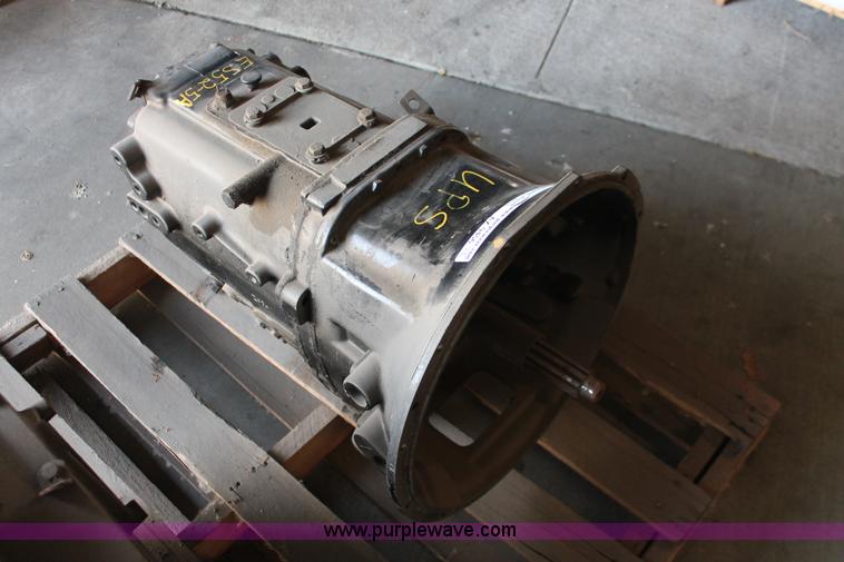 image for item AZ9456 Spicer ES52-5A rebuilt transmission