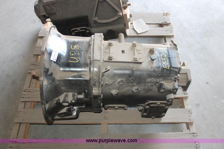image for item AZ9456 Spicer ES52-5A rebuilt transmission