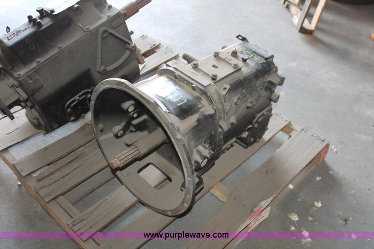 image for item AZ9456 Spicer ES52-5A rebuilt transmission