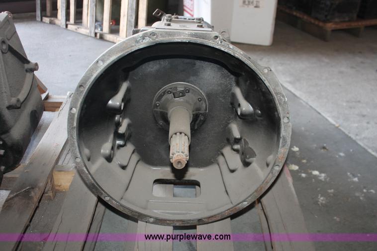 image for item AZ9456 Spicer ES52-5A rebuilt transmission