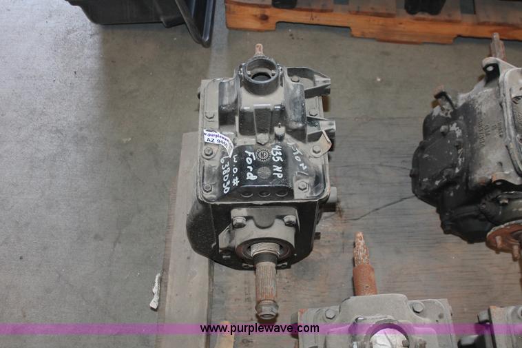 image for item AZ9460 Ford 1-TON 435NP rebuilt transmission