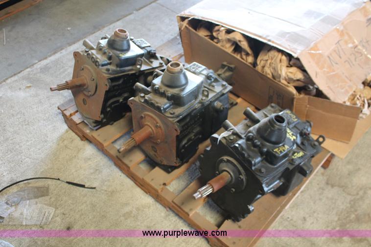 image for item AZ9462 (3) Ford 1-TON T19A rebuilt transmission