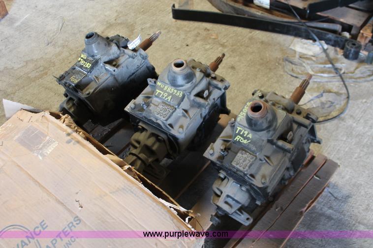 image for item AZ9462 (3) Ford 1-TON T19A rebuilt transmission