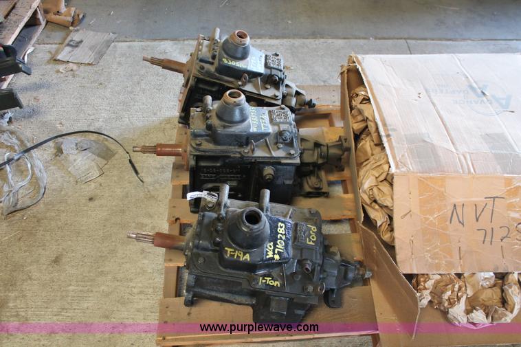 image for item AZ9462 (3) Ford 1-TON T19A rebuilt transmission